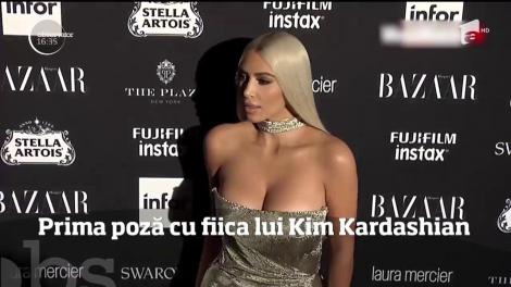 Prima poză cu fiica lui Kim Kardashian