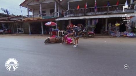 Accident auto grav la Asia Express. ”Nu am văzut nimic. Eram într-o curbă... Scuterul a venit dintre mașini"