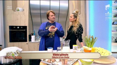 Reţeta zilei! Vlăduț gătește găluște cu sos chedar, o mâncare delicioasă de care te vei îndrăgosti!