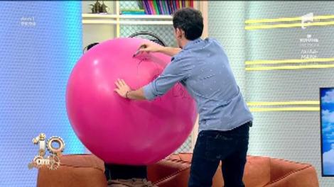 Râzi cu lacrimi! Dani Oțil, omul balon!