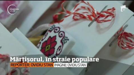 Mărţişorul, în straie populare