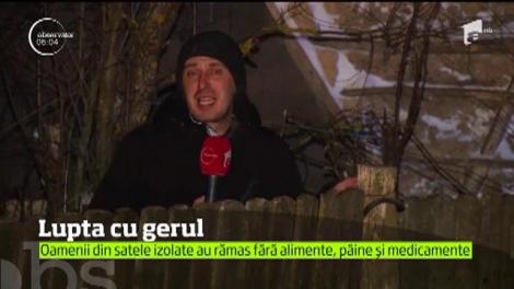După trei zile de ninsoare şi viscol multe sate sunt, încă, izolate. Iar Codul Portocaliu de ger nu ajută în niciun fel
