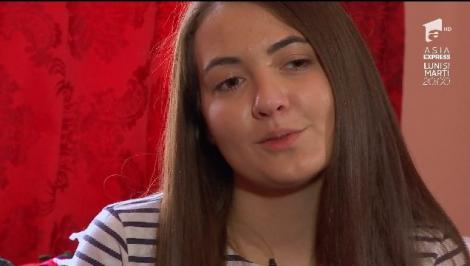 "Când Dumnezeu ține mâna deasupra omului, tare bine e". Dragostea unei bunici, darul de neprețuit al Adrianei: ”Mi-a fost foarte dor de părinții mei. Îi vedeam, poate, o dată pe an!”