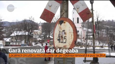 Gara din Lupeni, județul Hunedoara, a fost renovată, dar nu o folosește nimeni