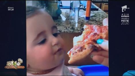 Smiley News. Uite pizza, nu e pizza! Metode de păcălit bebelușii să mănânce