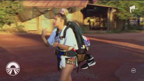 Liviu Vârciu şi Lora s-au luat la ceartă în timp ce făceau autostopul! "Să nu vă transformaţi din oameni în altceva în concursul ăsta!"