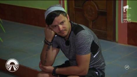 Cea mai grea probă de până acum pentru Liviu! Trebuie să împartă un pat matrimonial cu Daniela!