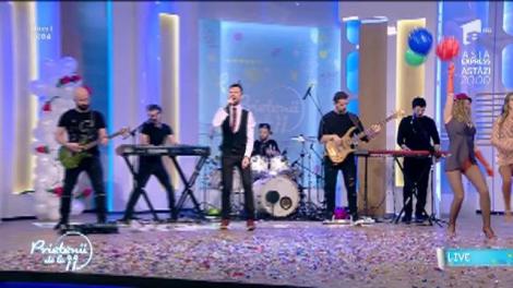 Show incendiar la un an de la lansarea emisiunii! Florin Ristei a pus mâna pe microfon și a făcut spectacol cu „She's On My Mind”!