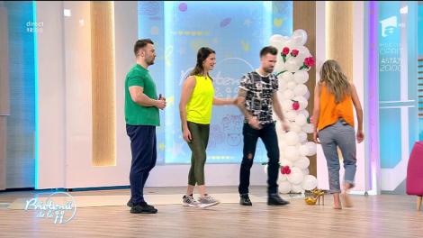 Fitness la Prietenii de la 11! Demonstrație de exerciții în cuplu