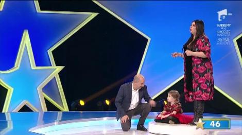 Oana Roman și fetița ei, Isabela, au câștigat prima ediție din cel de-al doilea sezon a show-ului “Aici eu sunt vedeta!”Micuța a dat din casă multe secrete!
