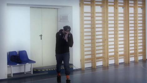 Bătaie în versuri! Când apare Dani Mocanu, toți artiștii o fac pe triștii: „Rămâneți cu șatra la semințe pe bordură!”