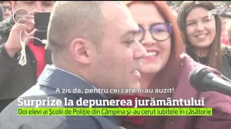Doi dintre elevii şcolii de Poliţie din Câmpina au prins curaj şi şi-au cerut iubitele în căsătorie