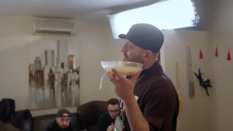 Cheloo şi-a păcălit colegii din juriu cu o piftie de caracatiţă! Delia și Bendeac: „Hai, dă-ne și nouă o gură, să degustăm!”