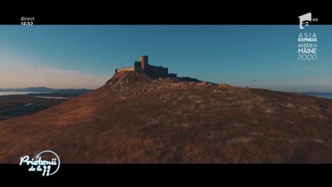 Valerie cântă, la "Prietenii de la 11", melodia "Sahara"