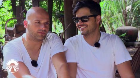 Liviu Vârciu găsește o mașină în Cambodgia, dar trăiește un adevărat șoc! Ce se afla în portbagaj