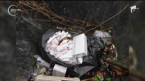 Desoperire şocantă în Suceva. Saci întregi cu medicamente, printre care şi substanţe cu efecte halucinogene, au fost găsite în pubelele de gunoi de poliţiştii locali