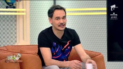 Smiley News. Reacția unui bebeluș, la un fast-food, la o băutură necarbogazoasă