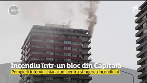 Incendiu într-un complex rezidenţial din zona Berceni, din Bucureşti! Flăcările au cuprins apartamentele de la ultimul etaj
