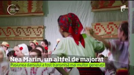 Şcoala de dans a lui Nea Marin Barbu a ajuns la majorat. Aproximativ 400 de dansatori au făcut un show