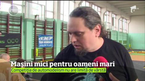 Competiție cu mașini mici pentru oameni mari