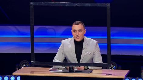 Ştirile iUmor, prezentate de Dan Cîrstea: ”După ce a fost prinsă că și-a băgat nasul pe unde nu-i fierbeau oalele, Andreea Tonciu a fost ...”