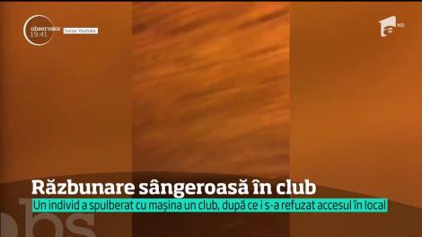 Supărat că nu a fost lăsat să intre într-un club, un bărbat a rănit 13 oameni. A dat cu maşina peste ei!