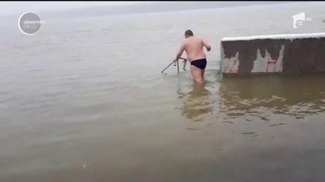 Pentru o sănătate de fier, medicii recomandă duşurile alternative calde şi reci