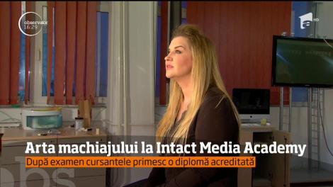 Cursul de machiaj profesional din cadrul IMA, aproape de sfârşit