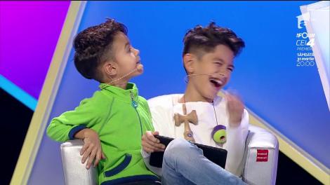 Ce obicei ciudat are tati? Loukas și Joakin, băieții lui Wilmark: "Bea, în fiecare dimineață, apă cu bicarbonat"