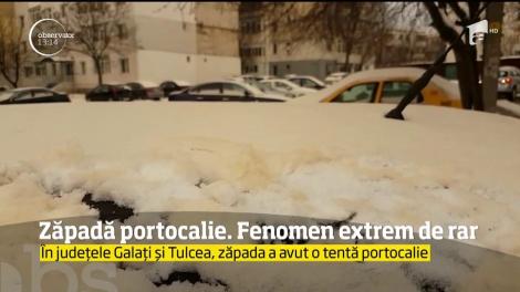 Fenomen extrem de rar! În Tulcea şi Galaţi, zăpada căzută  a avut nuanţă...portocalie!