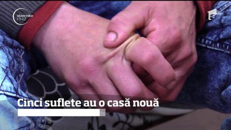 Cinci suflete au o casă nouă. Mulți oameni au donat bani și au ajutat ca o familie să aibă o casă nouă