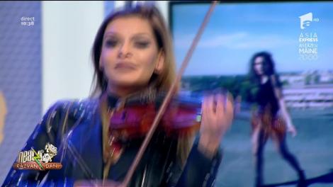 Raluca Răducan cântă, la vioară, melodia "Smooth Criminal" (Michael Jackson)
