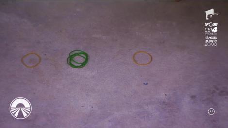 Camere pline de furnici sau dormitul pe terasă, fără acoperiş deasupra capului. Concurenţii de la “Asia Express” încă rezistă: "Când am văzut muşuroiul ăla, am zis că renunţ"