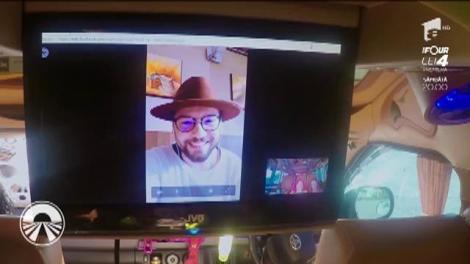 Moment emoționant la Asia Express. Ana și Raluka primesc cel mai frumos cadou: Un telefon, ACASĂ. "Am mâncat tarantule şi ou cu pui în el, dar am mai sta o lună aici"