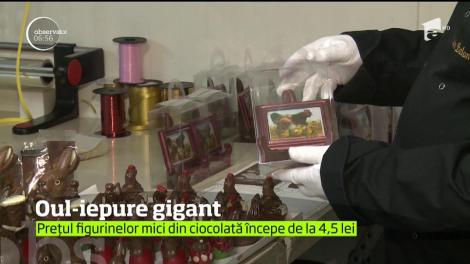 Din mâinile iscusite ale unui ciocolatier din Cisnădie a ieşit cel mai mare ou-iepure de Paşte