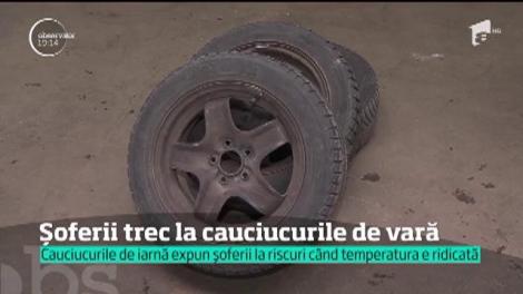 Curăţenia de Paşte nu se face doar în casă, ci şi în maşină. Vremea de primăvară târzie i-a făcut pe mulţi şoferi să îşi schimbe cauciucurile de iarnă cu cele de vară