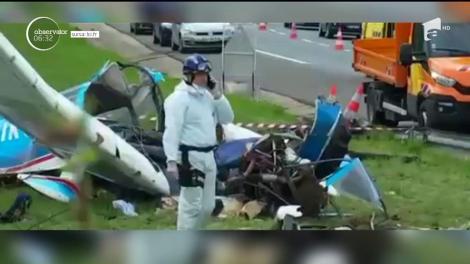 Un avion de mici dimensiuni s-a prăbuşit pe o autostrada din Franţa