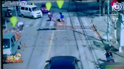 Smiley News. Imagini de necrezut pe o șosea din China. Ce s-a întâmplat