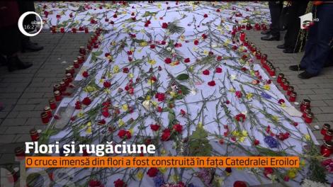 Floriile au fost sărbătorite la Hunedoara cu o cruce uriaşă!