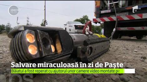 Un băiat de 13 ani din Los Angeles a supravieţuit mai bine de 12 ore într-o conductă subterană de ape reziduale,