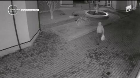 A furat o bicicletă din curtea unei asociații de binefacere din Bacău!