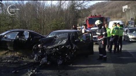 Accident dramatic pe celebrul Deal Negru dintre Vâlcea şi Piteşti
