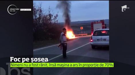 Foc pe şosea în localitatea Drighiu din Sălaj
