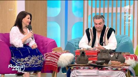 Claudia Ghițulescu, colecționară de costume populare: "Când eram mică, bunica mea mă vedea frumos îmbrăcată doar în port popular"