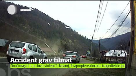 Impact violent pe o şosea în Neamţ, surprins de camerele de luat vederi