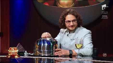 Nora a dat roba de avocat pe șorțul de bucătăreasă și e gata să-l cucerească pe Scărlătescu: "Dacă doi sunt luați, rămâne al treilea"