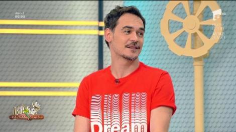 Vrumm! Vrumm! Ticul lui Dani Oțil la volan a fost dezvăluit: "Viaţa de şofer şi experienţa m-au învăţat treaba asta". Răzvan: "Mi-ai mâncat zilele..."