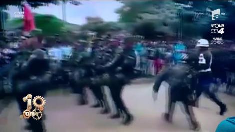 Smiley News. Un câine a stricat o paradă militară