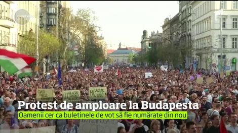 Protest de amploare la Budapesta. Ungurii sunt de părere că premierul Viktor Orban a câştigat incorect cel de-al treilea mandat