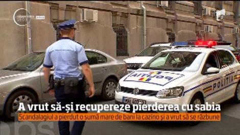 Un timişorean înarmat cu o sabie ninja s-a dus cu taxiul la mall-ul din oraş, ca să se răzbune pe proprietarii cazinoului în care pierduse o sumă important